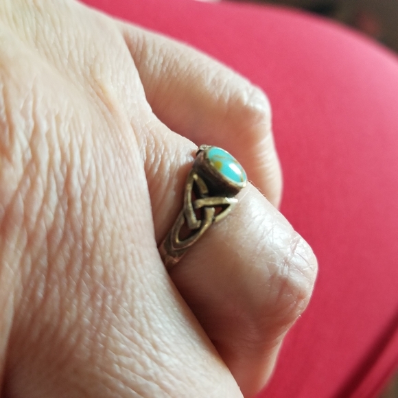 Sterling and turquoise ring - Picture 4 of 9